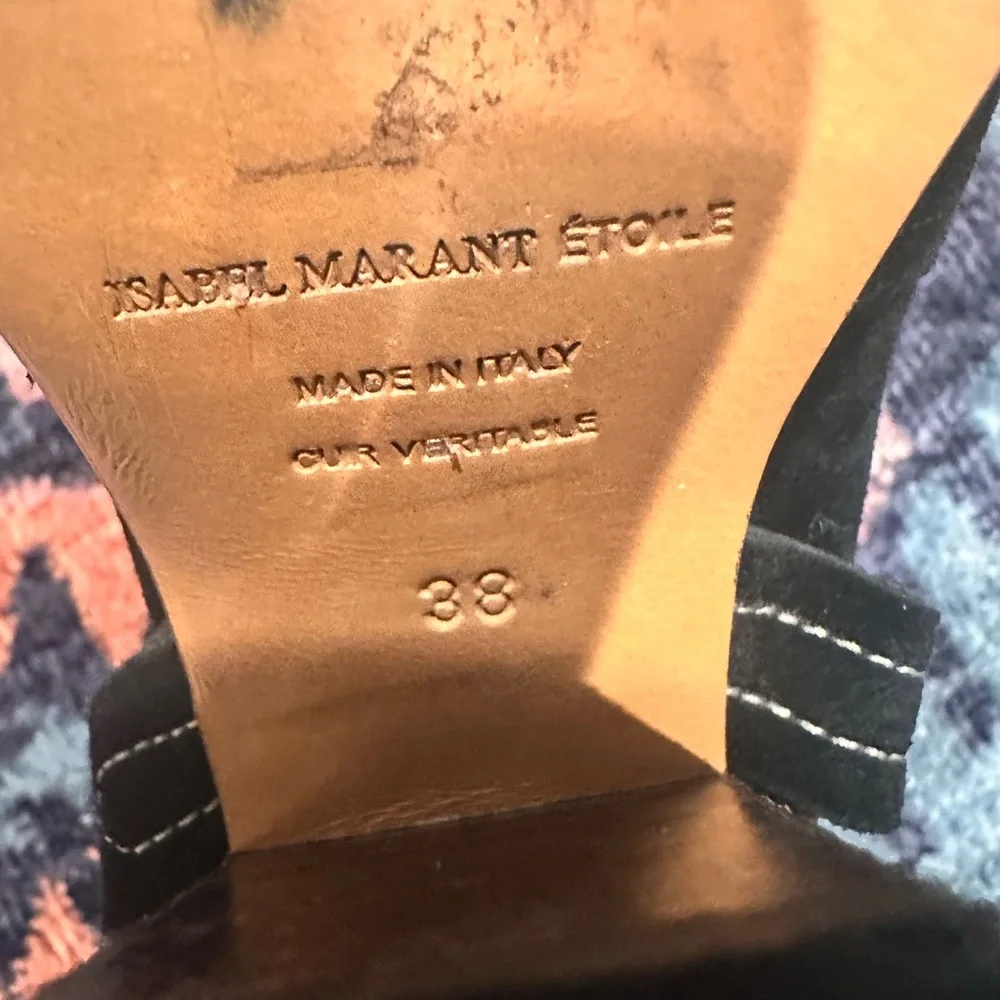 Isabel Marant Black Heeled Boots with Western Charm - Picture 4 of 4